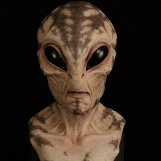 đ„đ„Hauska Aliennaamio