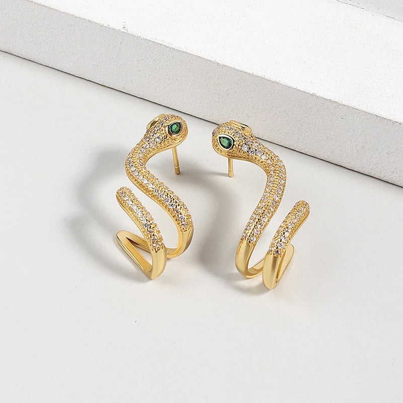 Fiksu käärmeen muotoinen hopeinen korvaklipsi 🐍