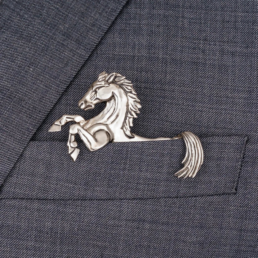 🐊✨ Skulpturel dyreformet metal-lommetørklæde