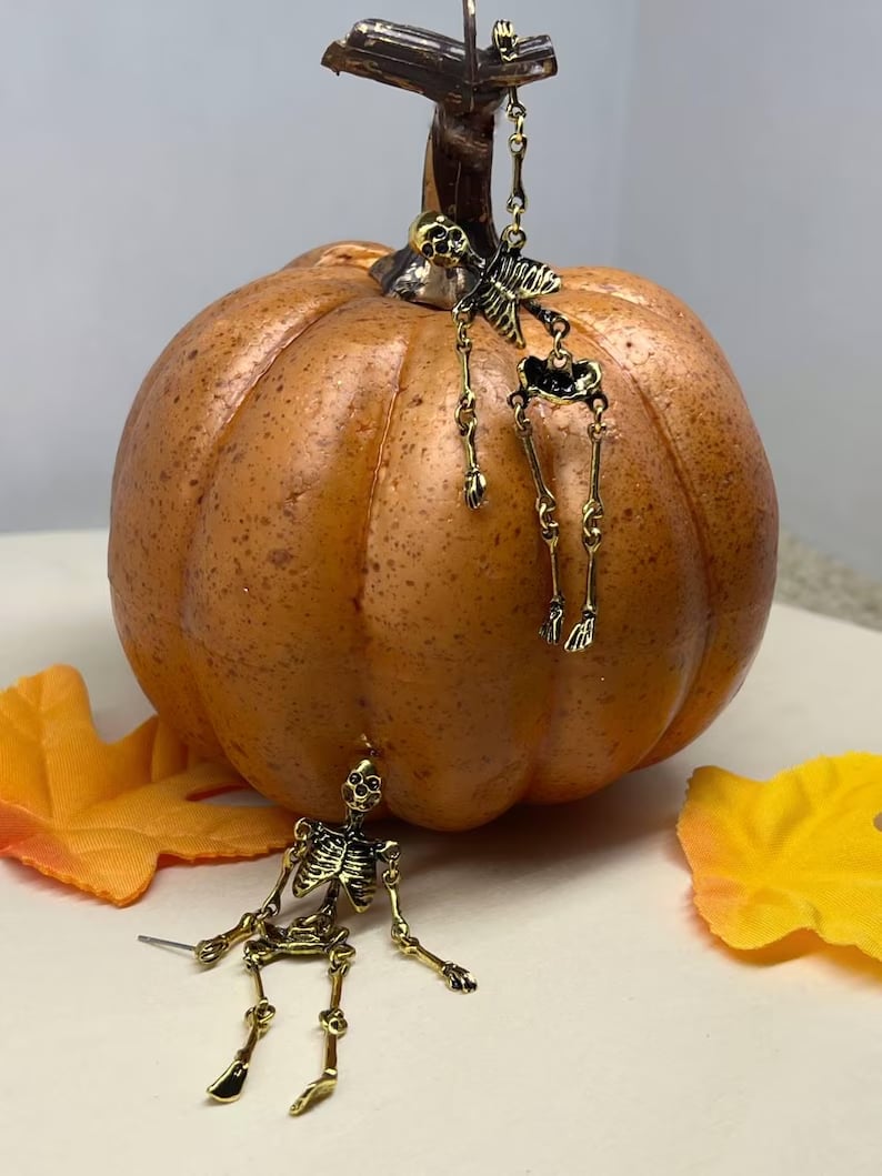 Guld Skelett Örhängen/Gold Skeleton Earrings