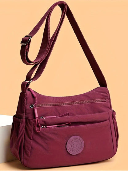 Hold orden på farten: Letvægts crossbody-taske med 5 smarte lynlåslommer ✨👜