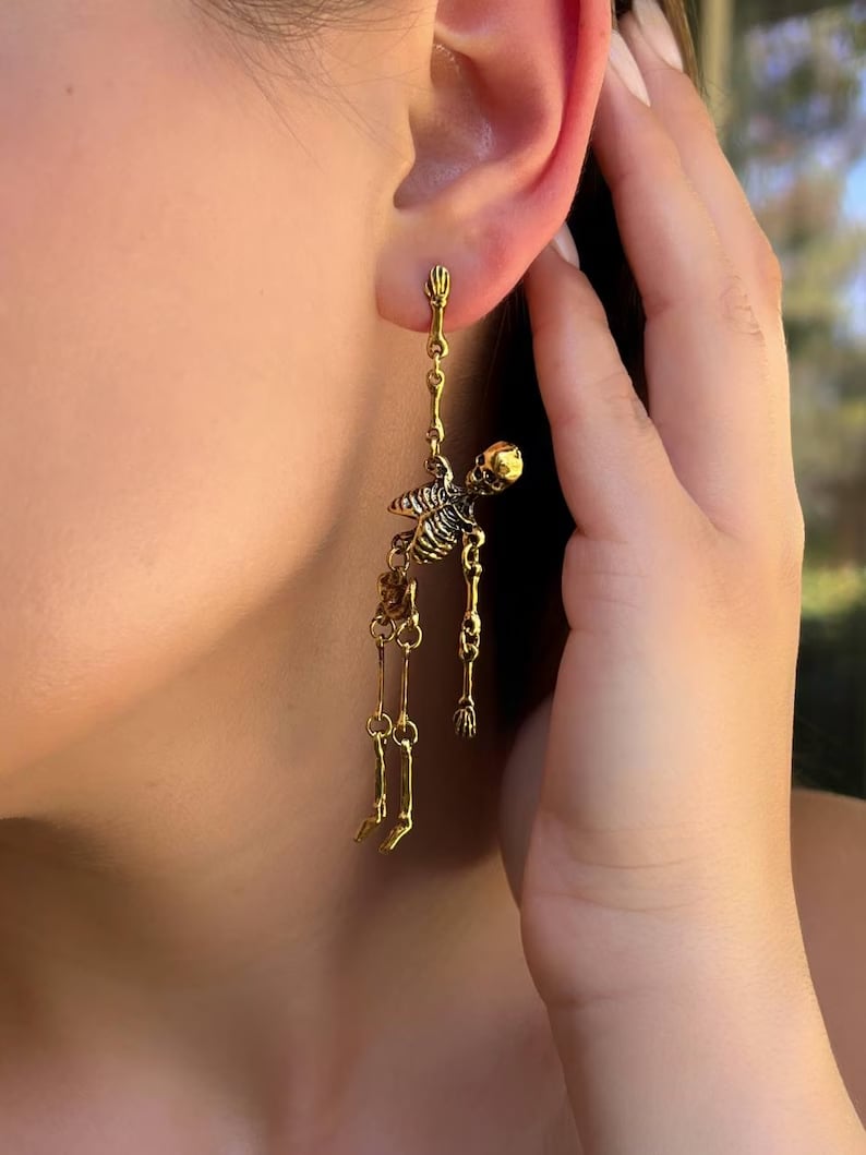 Guld Skelett Örhängen/Gold Skeleton Earrings