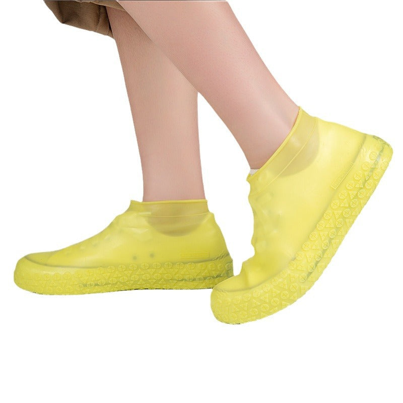 Stop våde sneakers! Kraftige regnovertrækssko — Anti-slip & sammenklappelige i din taske 🌧️