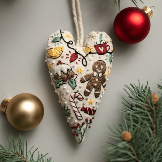 💖 DIY Sydämenmuotoinen Käsinompeltu Joulukoriste/Koristepaketti