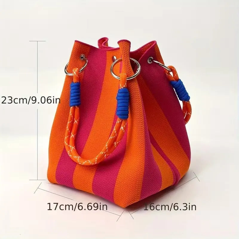 🏆👜 Tilbud i en begrænset periode: 50% RABAT 🌴 Boho Stribet Strikket Bøttehåndtaske til Kvinder – Håndlavet Sommer Strand Skuldertaske