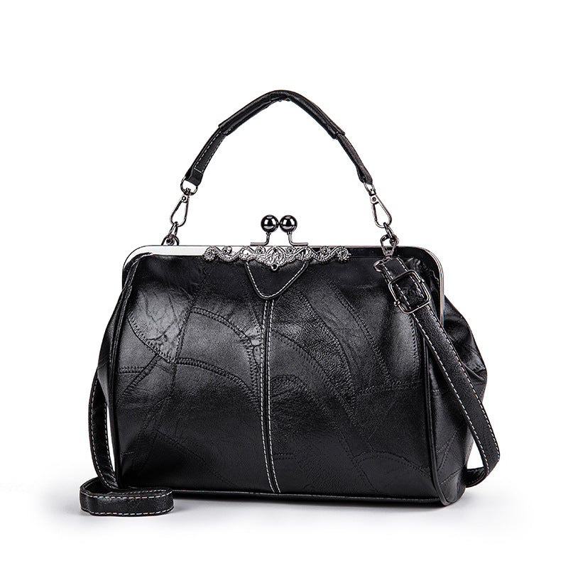👜 2026 Ny Retro Fashion Clip Bag 👛 Kombinerer elegance og funktionalitet!