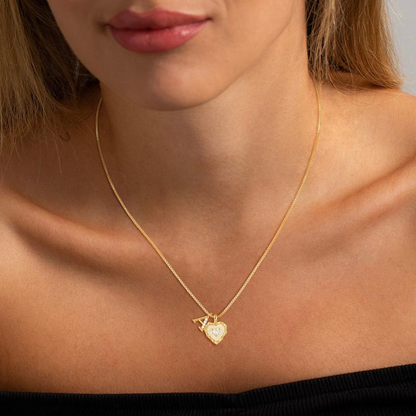 💎 BEGRÆNSET TID 50% RABAT! 💥 Hjerteformet Bogstav Micro Pave Kædehalskæde – Initial Vedhæng, Titanium Stål, Justerbar ✨