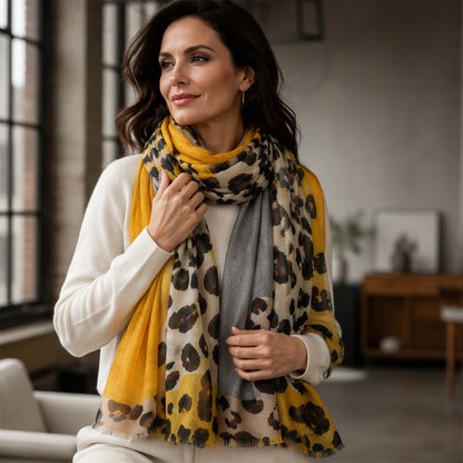 🧣✨ Alsidigt og let sjal med leopardmønster 🐆🤎
