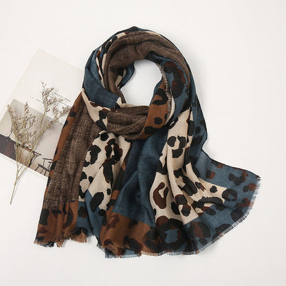 🧣✨ Alsidigt og let sjal med leopardmønster 🐆🤎